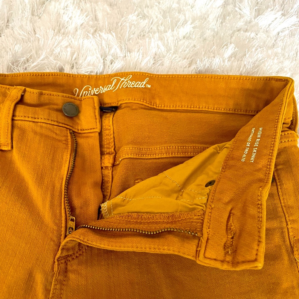 Universal Thread High Rise Skinny pants- Sz 4 or 27R in - Picture 3 of 6